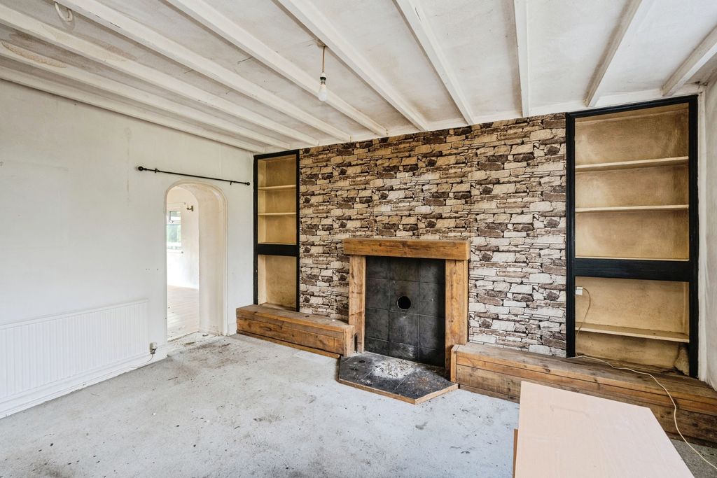 Property photo 3 of 20 Pbox-Img.Jpg