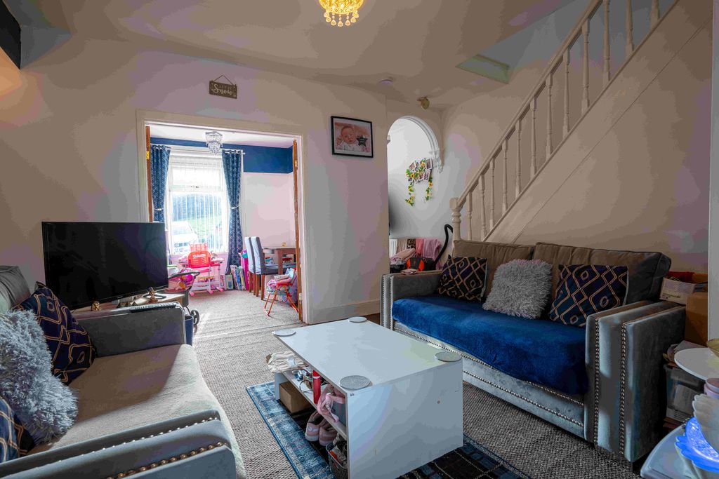 Property photo 3 of 15