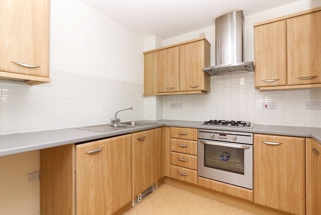 Property photo 2 of 8 Kitchen