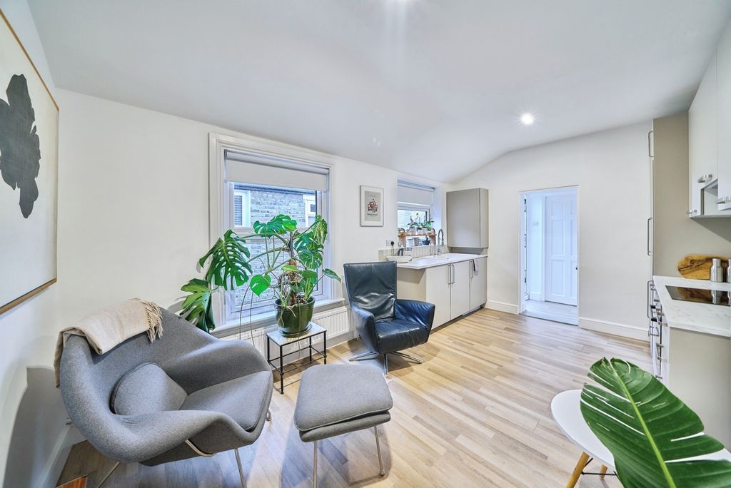 Property photo 1 of 15 Photo