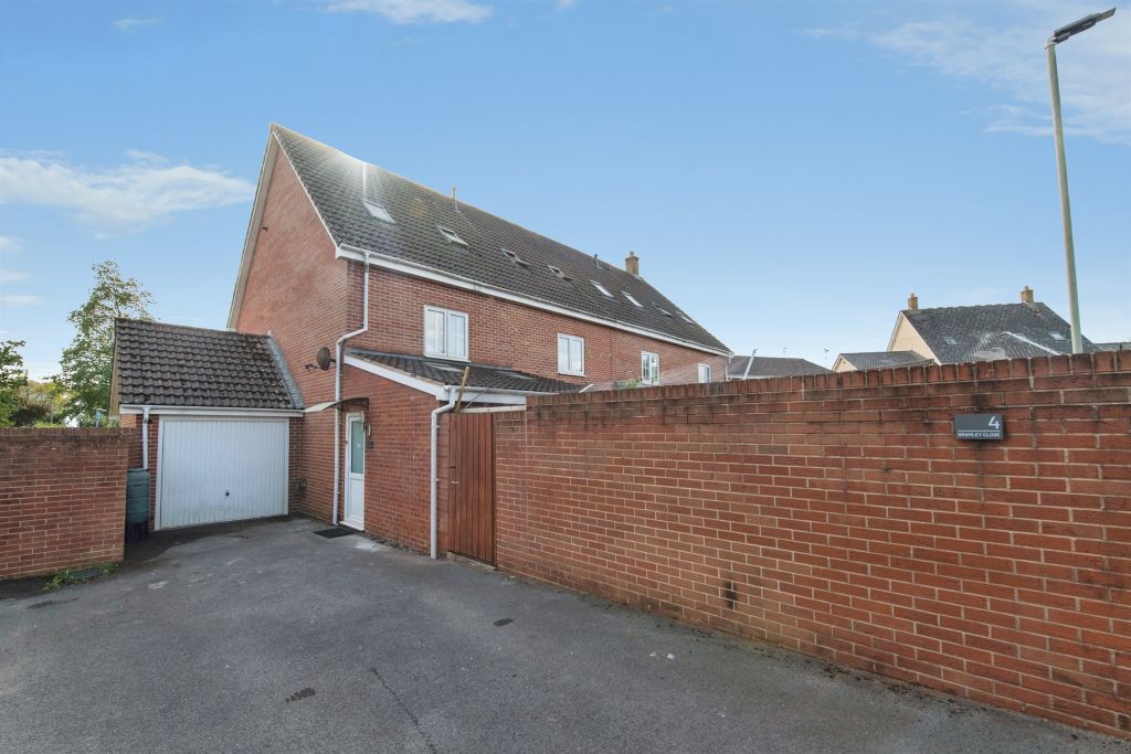 Property photo 2 of 14
