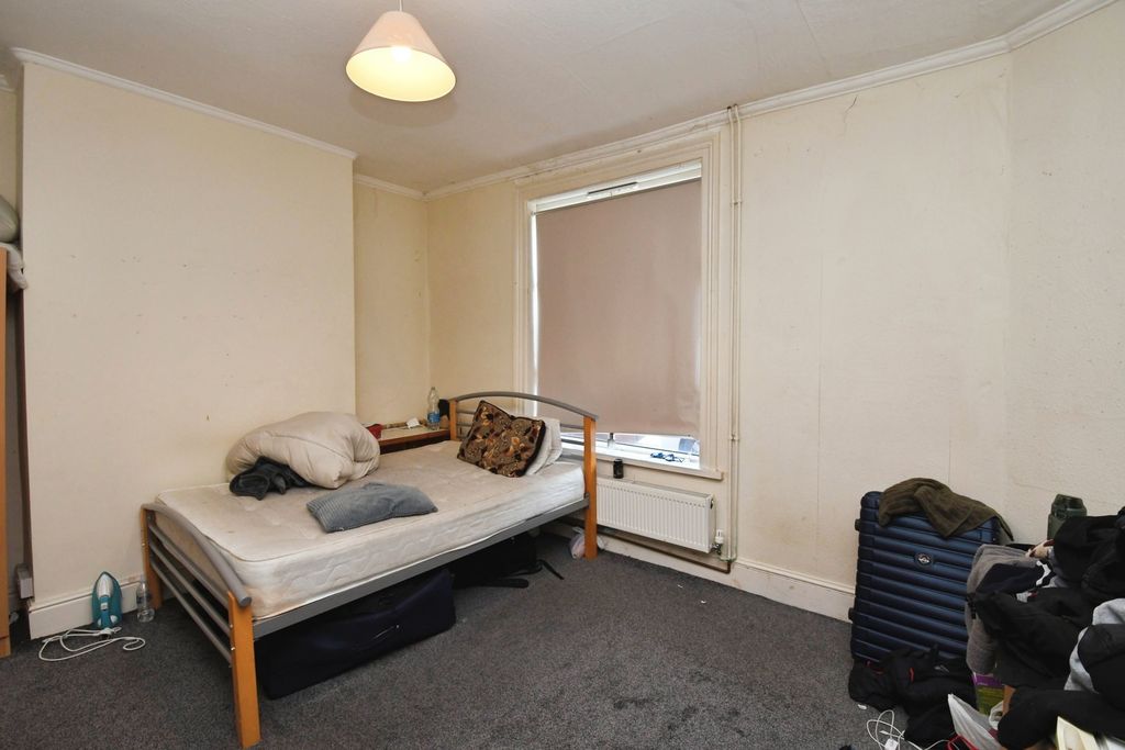 Property photo 3 of 15 Pbox-Img.Jpg