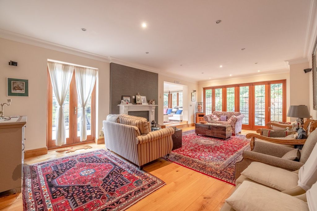 Property photo 3 of 30