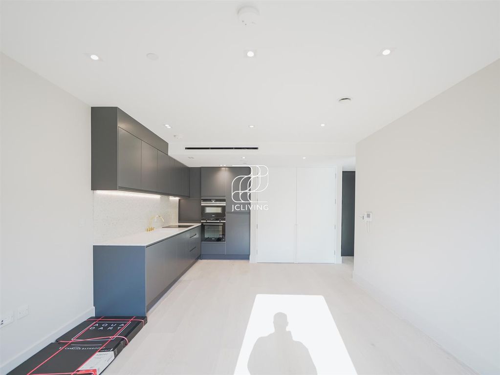 Property photo 2 of 13 Cn3201.11.Jpg