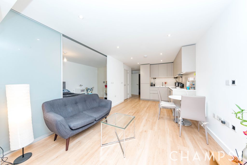 Property photo 1 of 11 Manhattan Studio To Rent, Castleton House, Beaufort Park, Colindale, Nw9