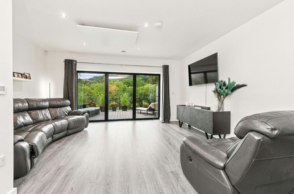 Property photo 3 of 34 Open Plan Living Area