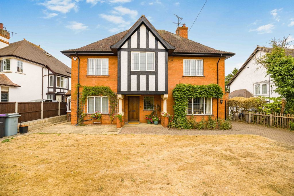 Property photo 1 of 41