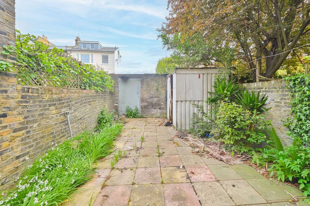 Property photo 3 of 3