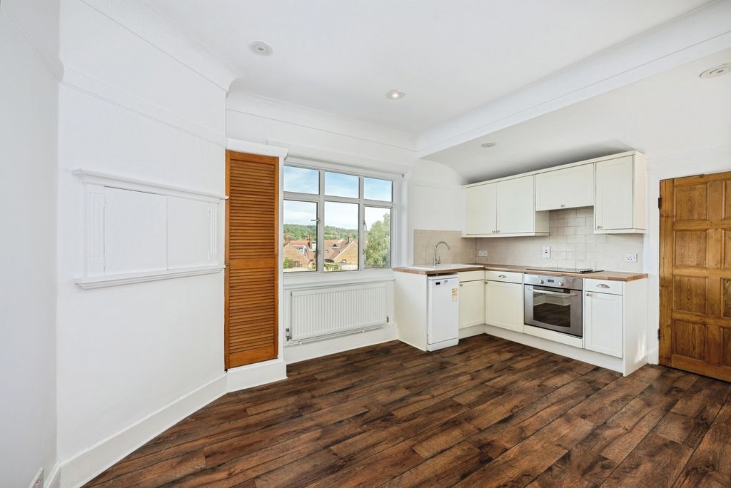 Property photo 3 of 16 Pbox-Img.Jpg