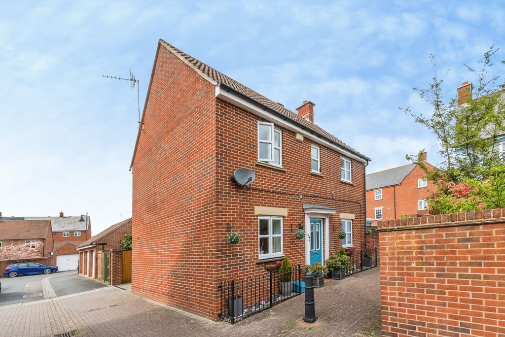 Property photo 1 of 20