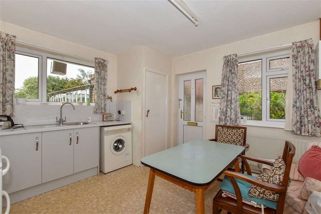 Property photo 1 of 7 Kitchen/Breakfast Room