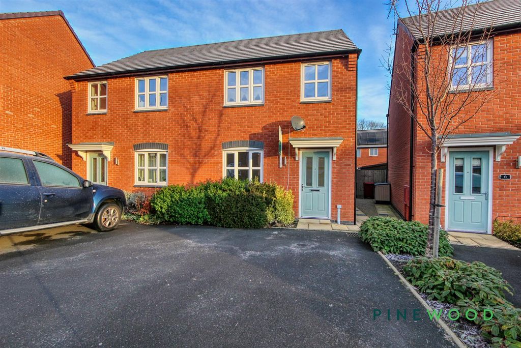 Property photo 1 of 18 Front