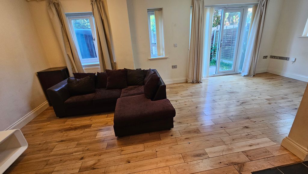 Property photo 1 of 36