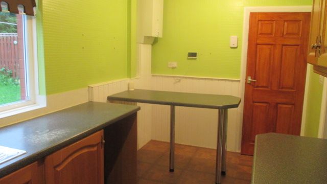 Property photo 3 of 7 Entrance Hall