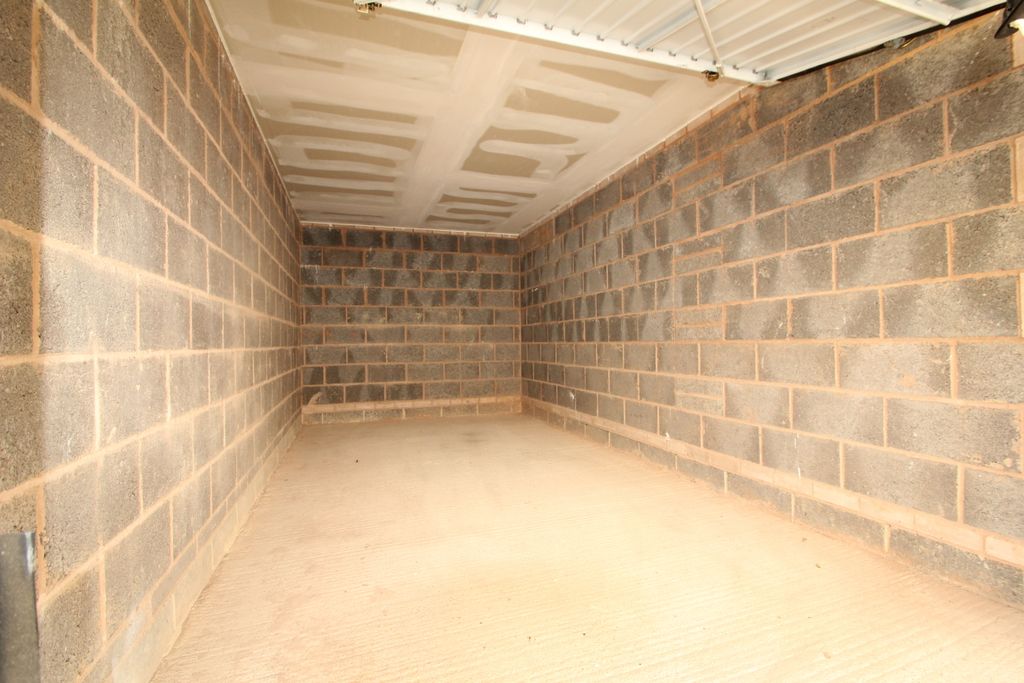 Property photo 2 of 2