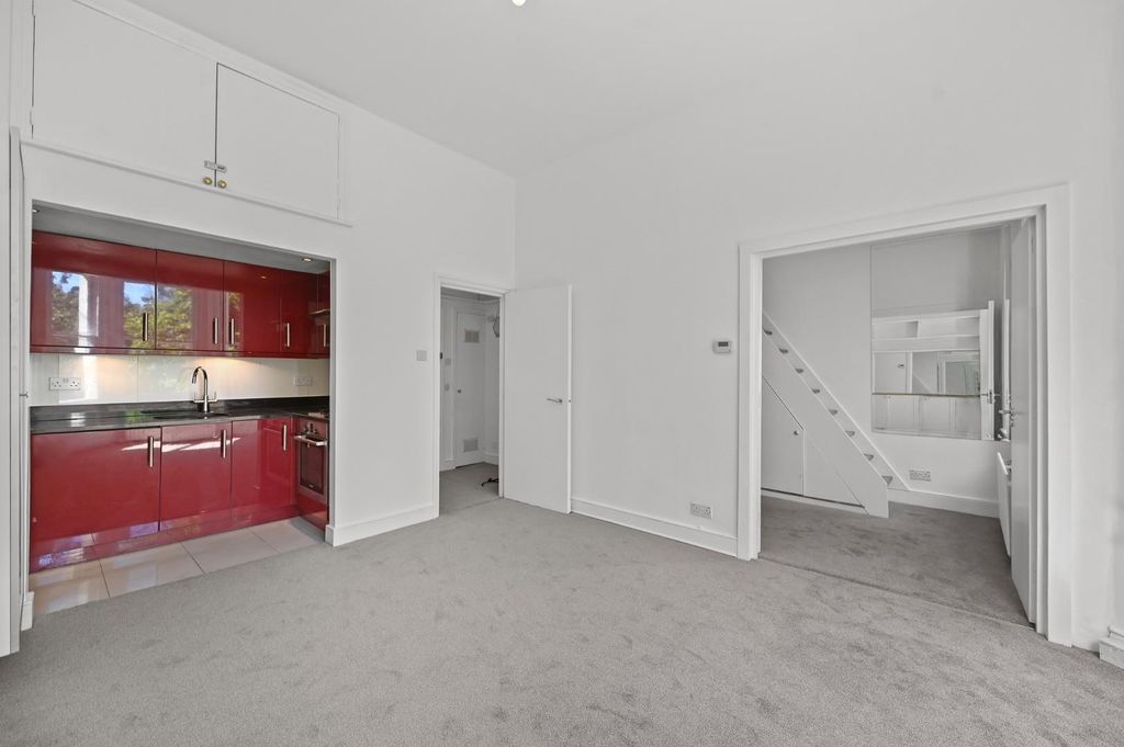 Property photo 2 of 7 Sinclair Road- Reception 7 (1).Jpg