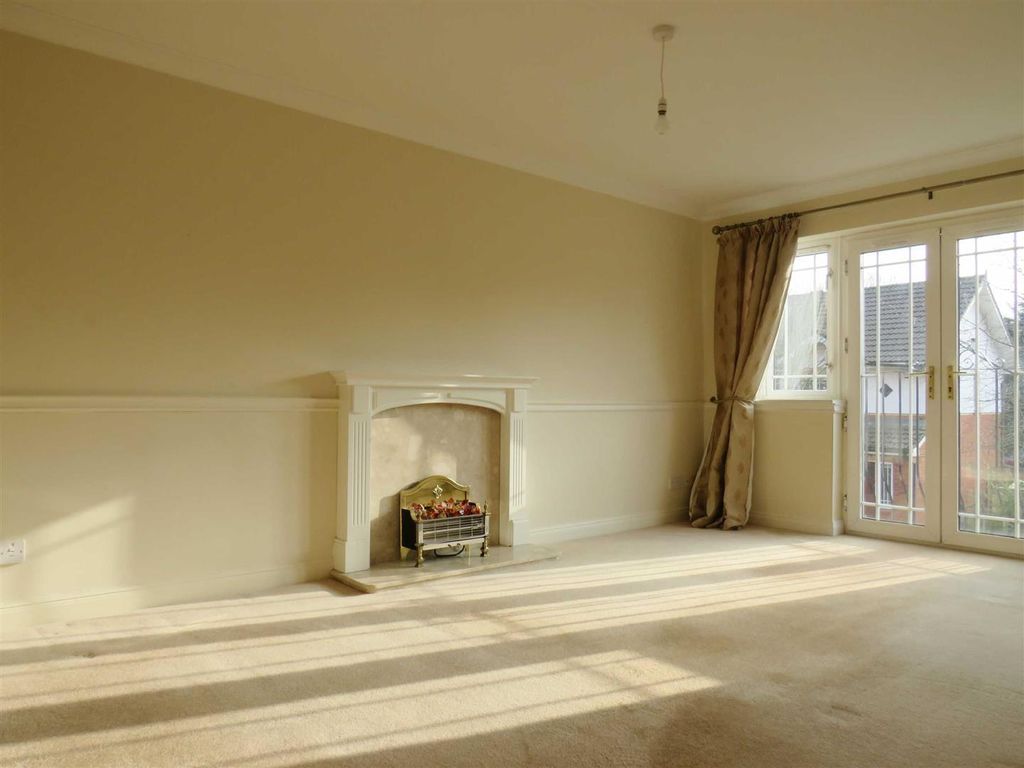 Property photo 2 of 8