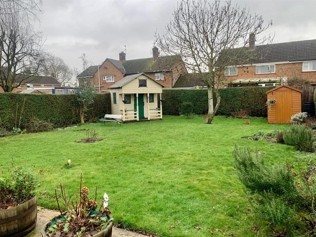 Property photo 2 of 14 Garden.Jpg