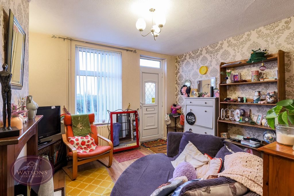 Property photo 2 of 24