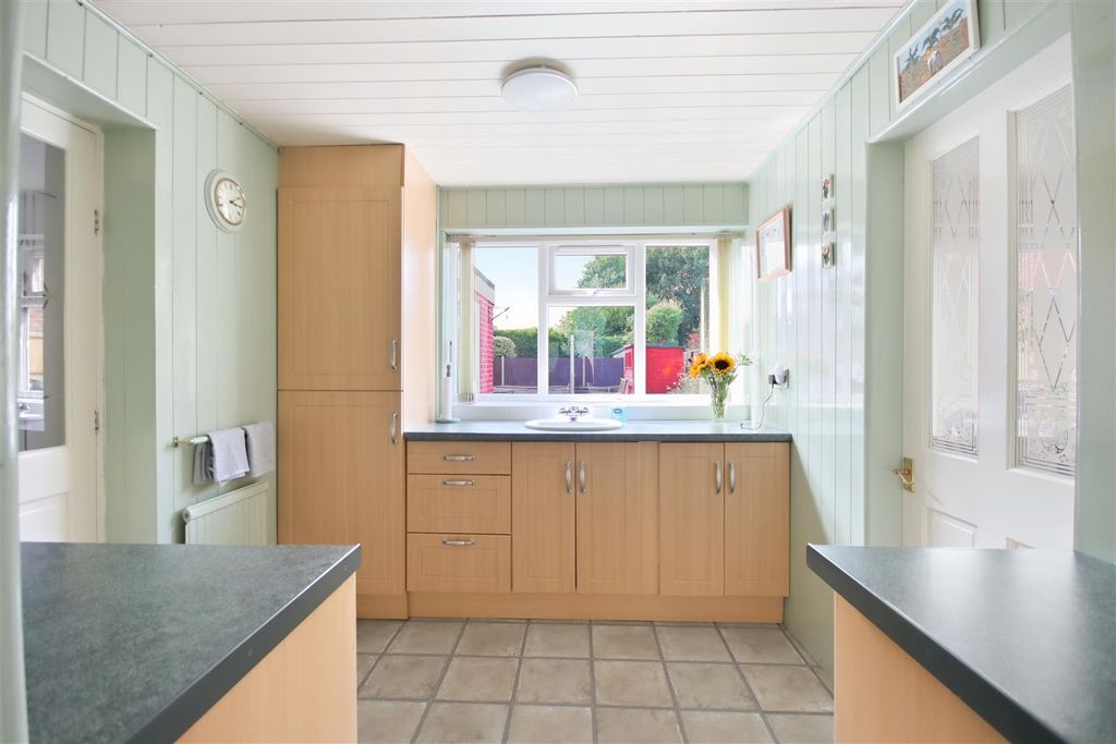 Property photo 3 of 17 Small Kitchen