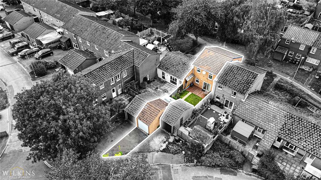 Property photo 2 of 30 Picture No. 01