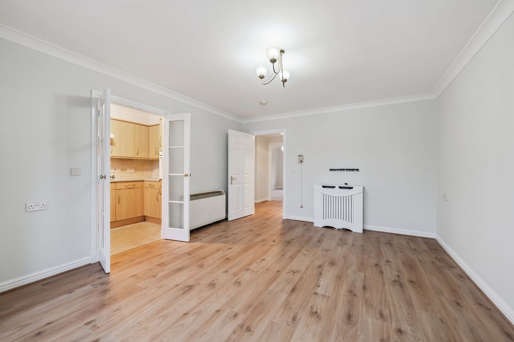 Property photo 3 of 13