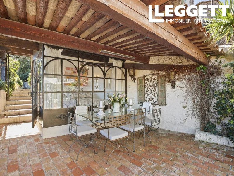 Property photo 2 of 10