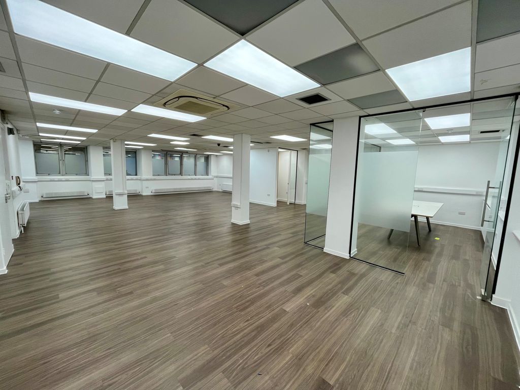 Property photo 3 of 4