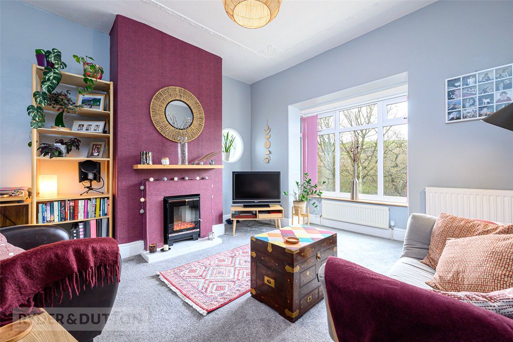 Property photo 3 of 22 Living Room