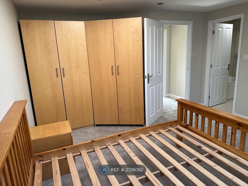 Property photo 2 of 12 Bedroom