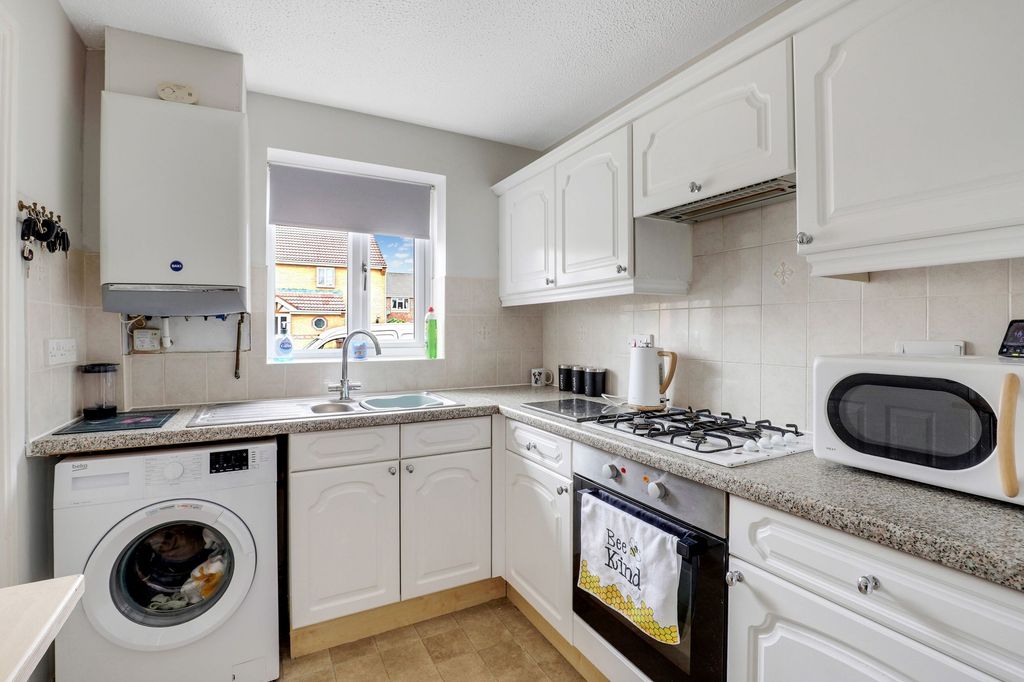 Property photo 2 of 13