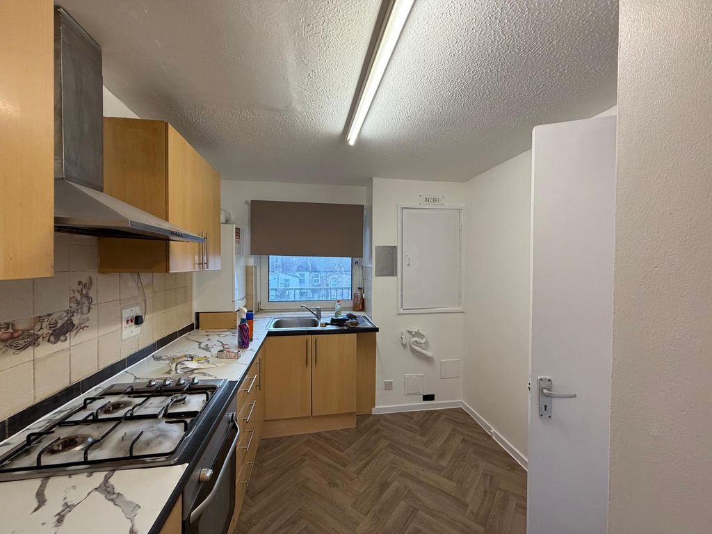 Property photo 2 of 19 Photo 1