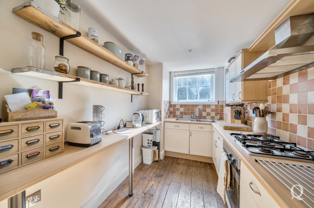 Property photo 3 of 26 E4c5d6c8-Eb22-468...