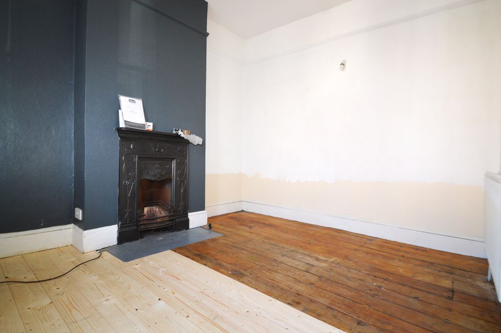 Property photo 3 of 8 Dsc_1504