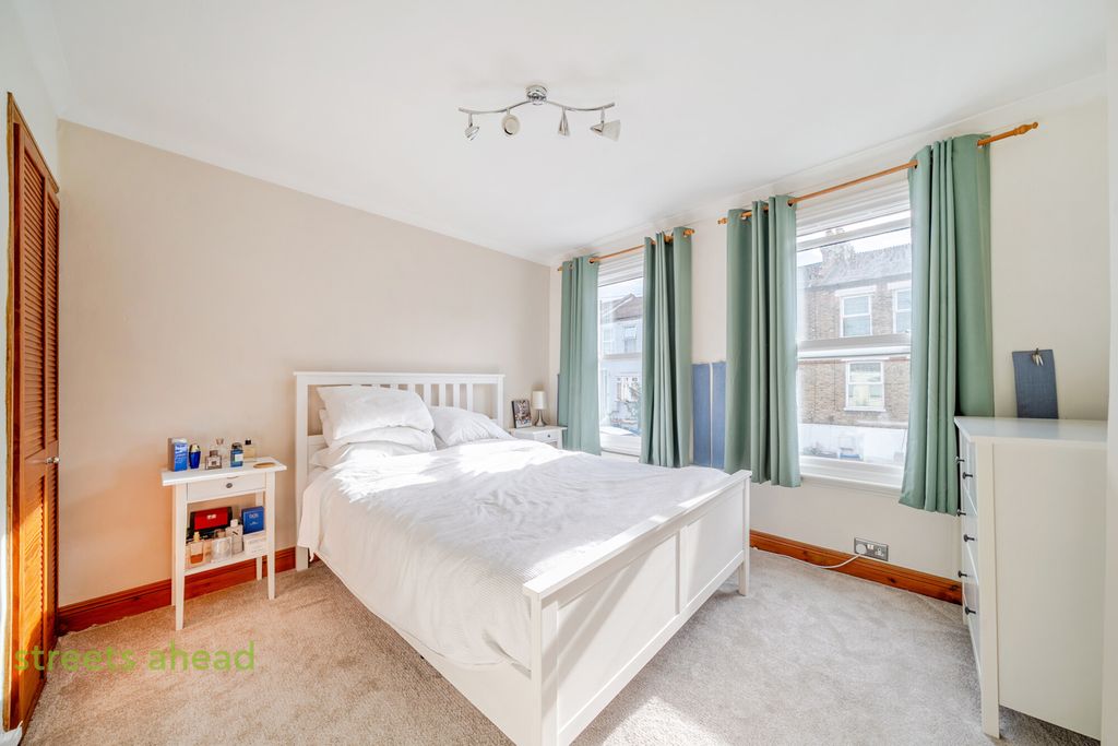 Property photo 3 of 20 Bcdb7A5F-5046-4E7...