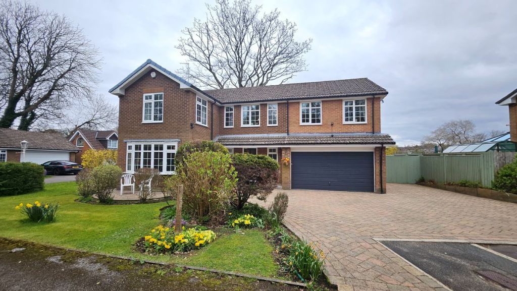 Property photo 1 of 61 2