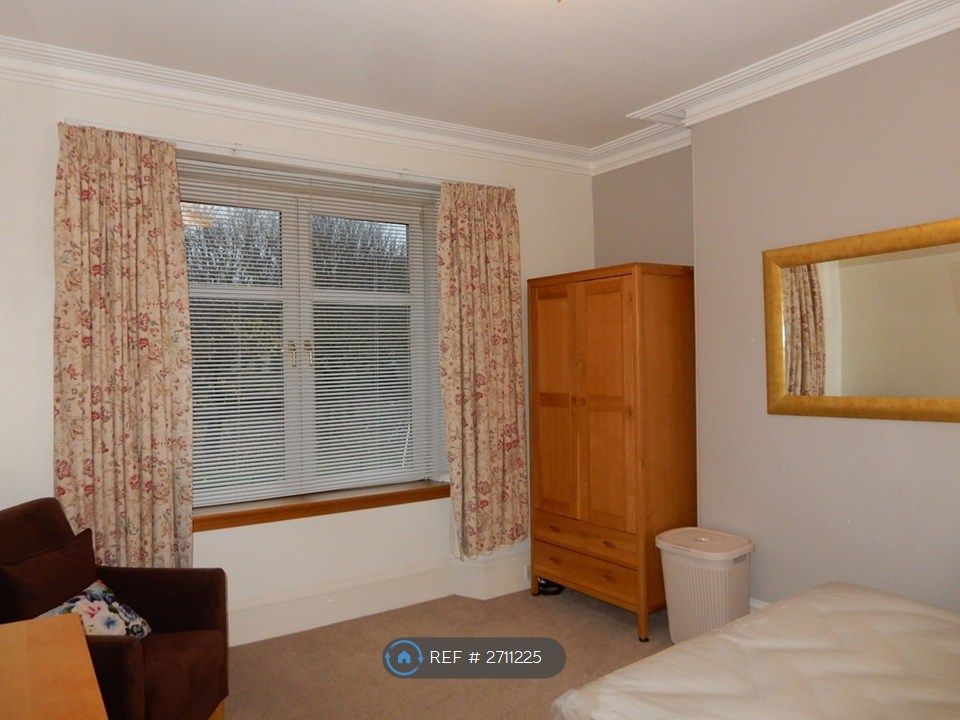 Property photo 3 of 13 Master Bedroom