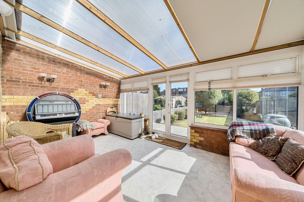 Property photo 3 of 18 1347279-13-68c945...