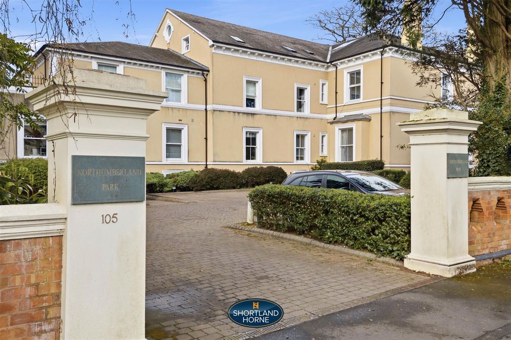 Property photo 3 of 27 8 Northumberland Park (8 Of 26).Jpg