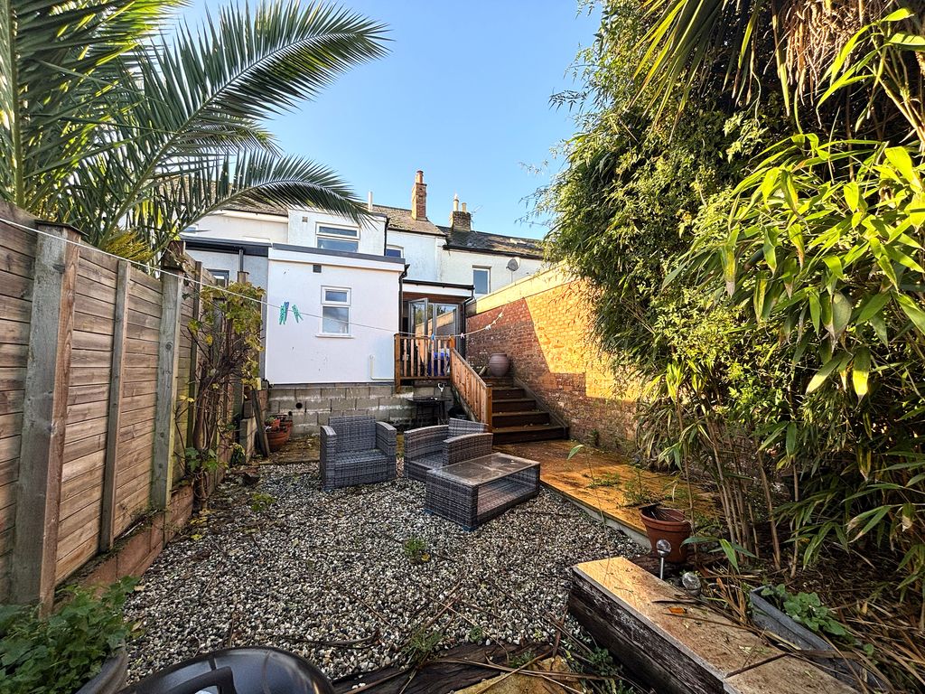 Property photo 1 of 17 Garden