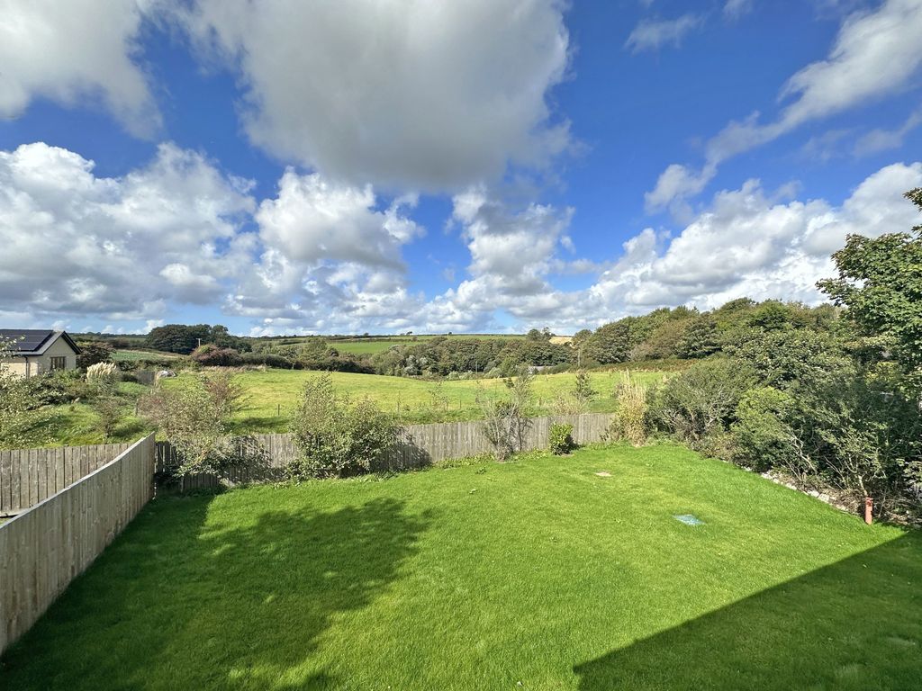 Property photo 3 of 18 Photo 3