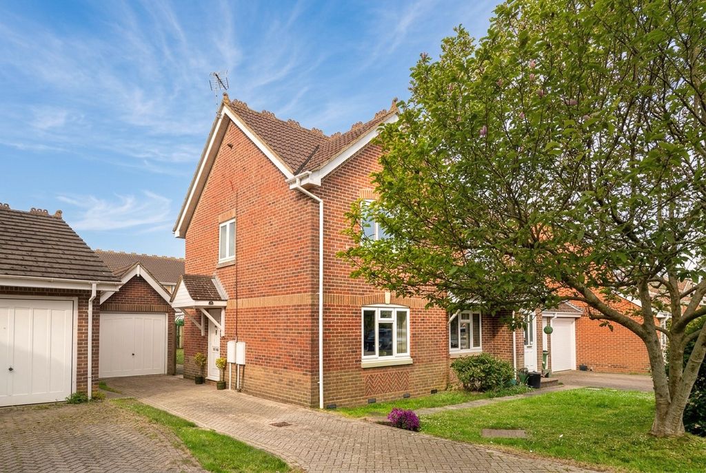 Property photo 1 of 14 Front To Use