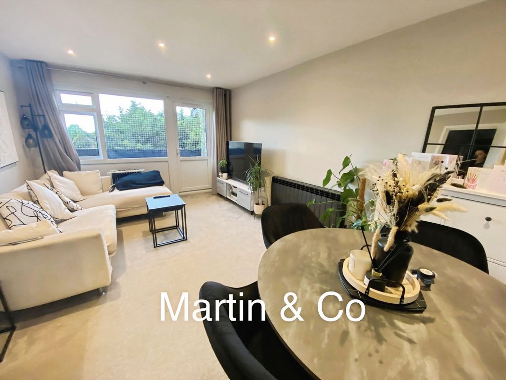 Property photo 1 of 13 Reception P2