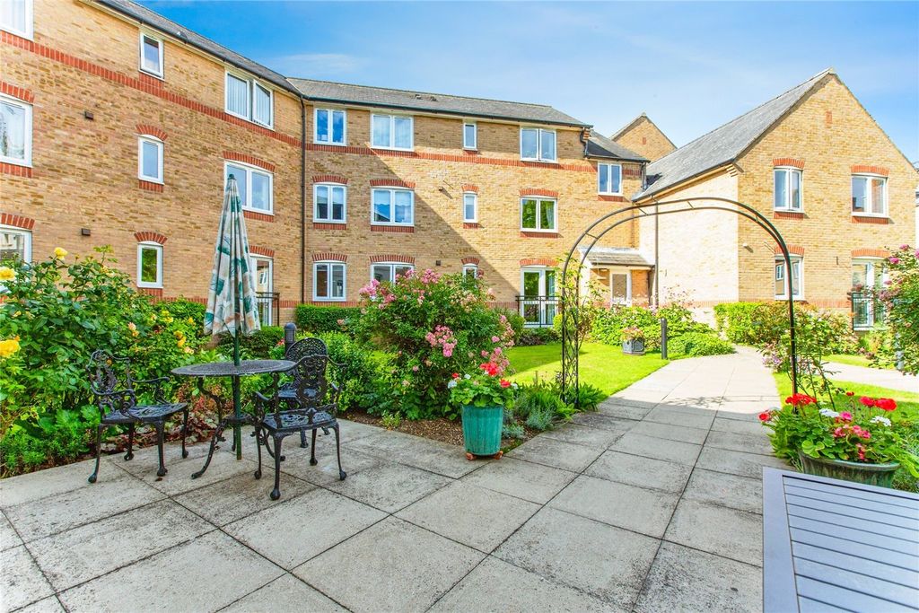 Property photo 1 of 11 Picture No. 10