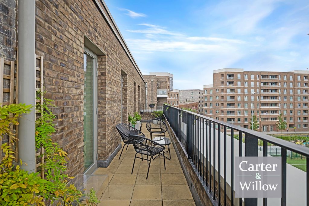 Property photo 2 of 15 Balcony 