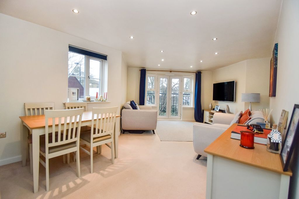 Property photo 2 of 12 Dining/Living