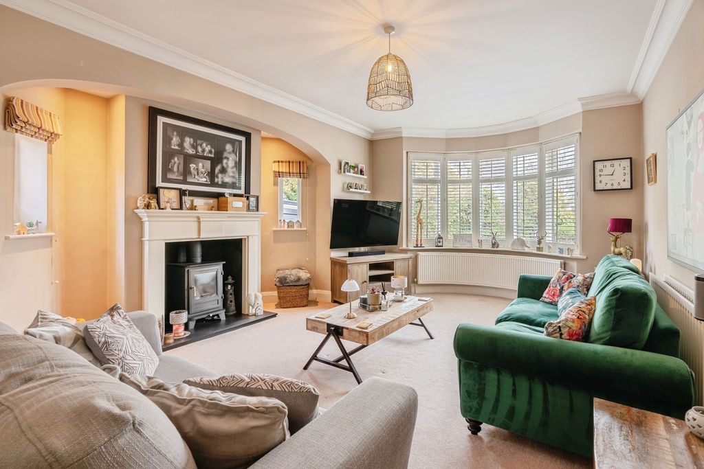 Property photo 3 of 23 Photo