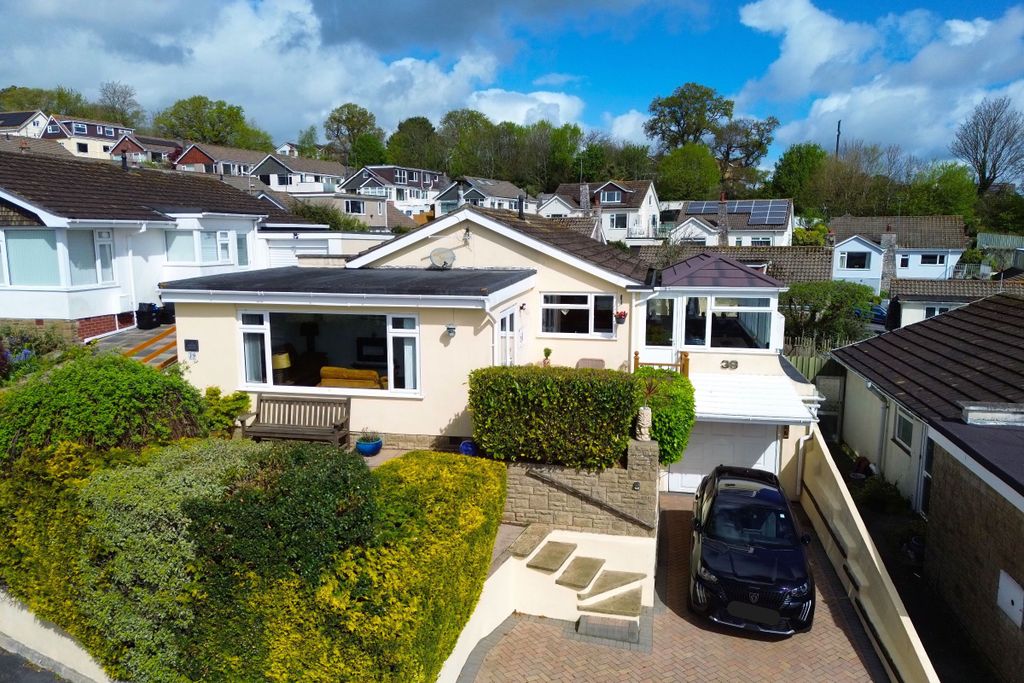 Property photo 1 of 39