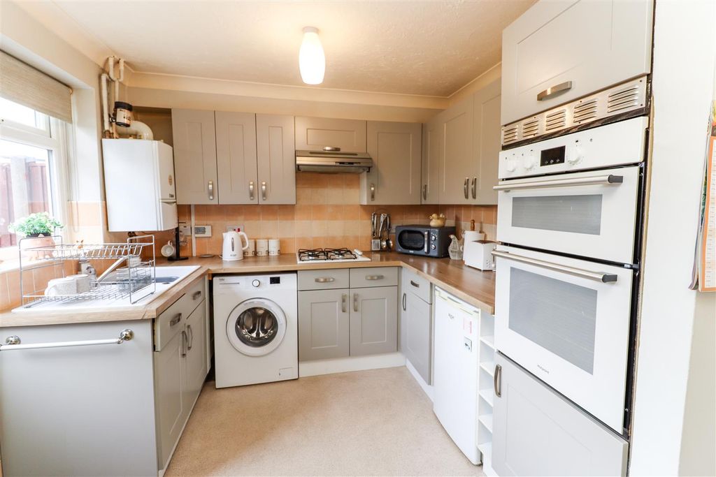 Property photo 2 of 19 Img_5545.Jpg