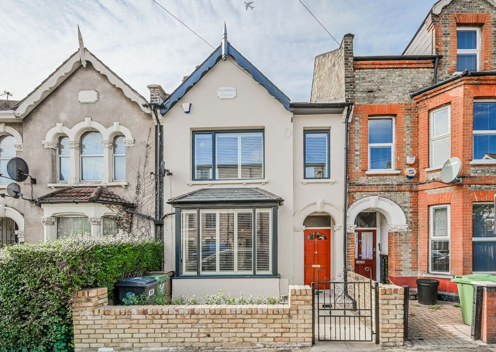 Property photo 1 of 55